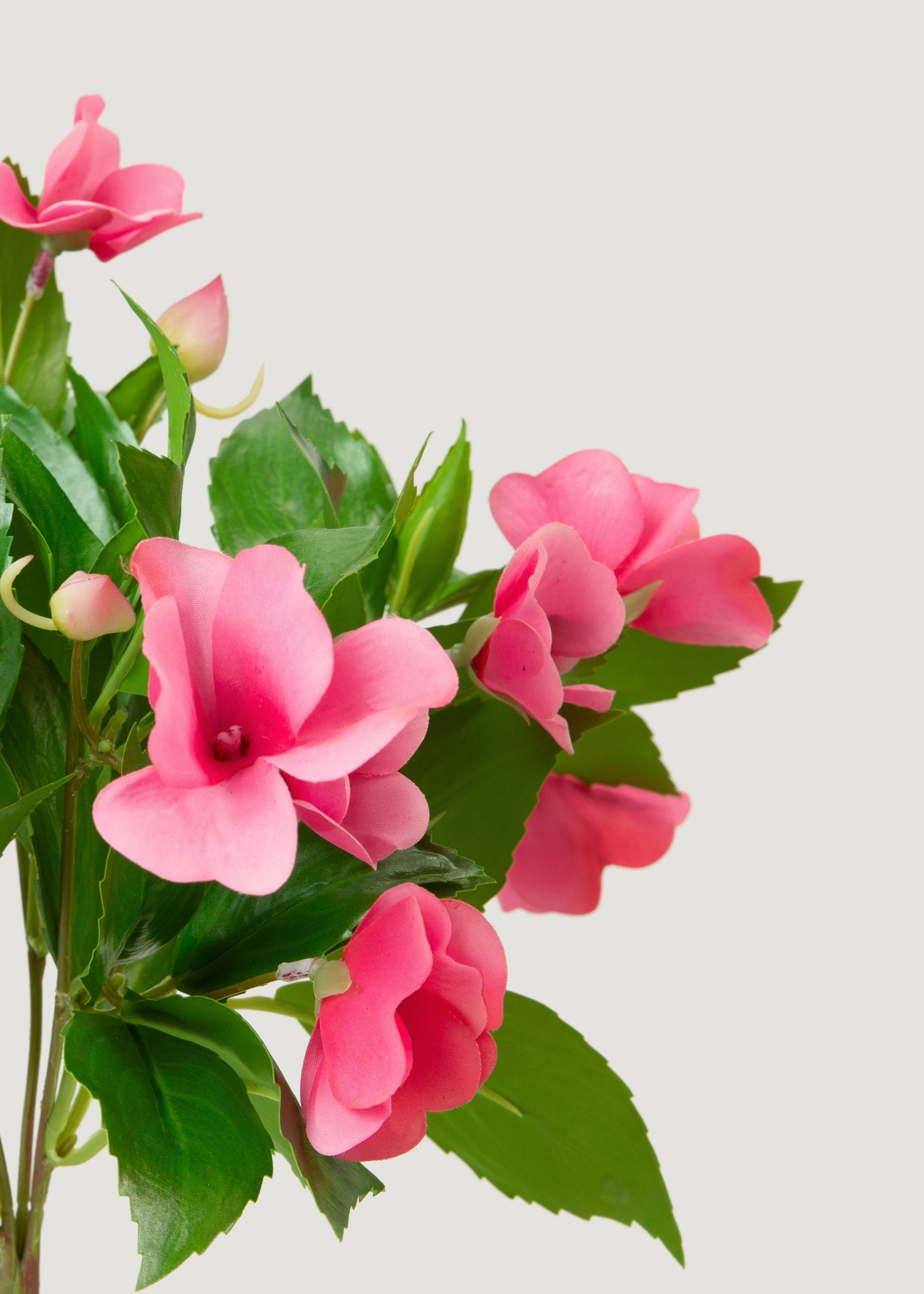 UV Treated Indoor/Outdoor Natural Touch Impatiens Bush - 10"